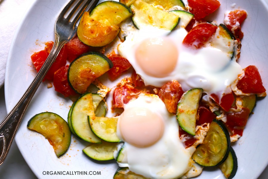 Quick Fried Eggs with Veggies